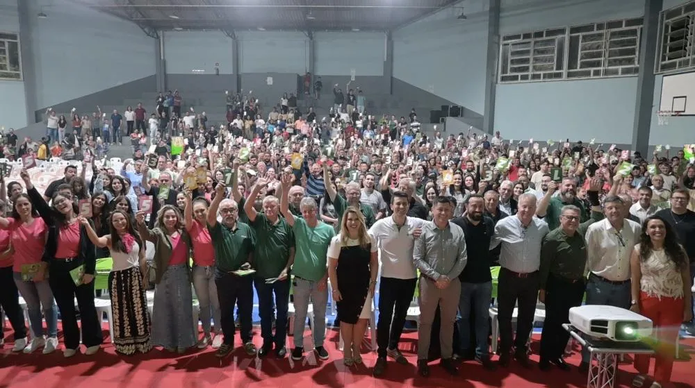 Assembleia do Sicredi reuniu cooperados e comunidade em Piraí do Sul para apresentação de resultados e ações sociais. Crédito da Foto: Toninho Anhaia