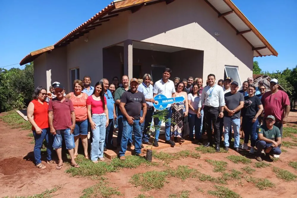 Casa Fácil: Cohapar entrega moradias para agricultores familiares de AltôniaFoto: Cohapar