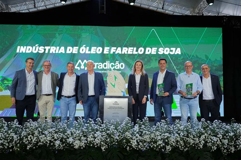  Com aporte de R$ 770 milhões, a nova planta industrial tem capacidade para processar até 3 mil toneladas de soja por dia. Fotos divulgação