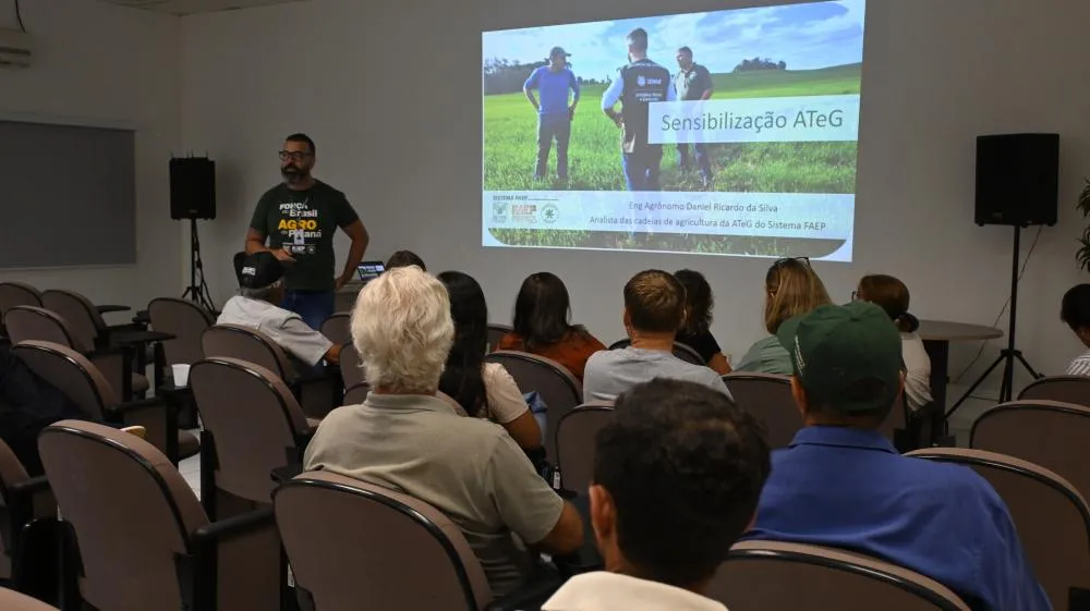 Produtores de Castro e Piraí do Sul participam de programa que une técnica e gestão no campo. Crédito da Foto: Toninho Anhaia