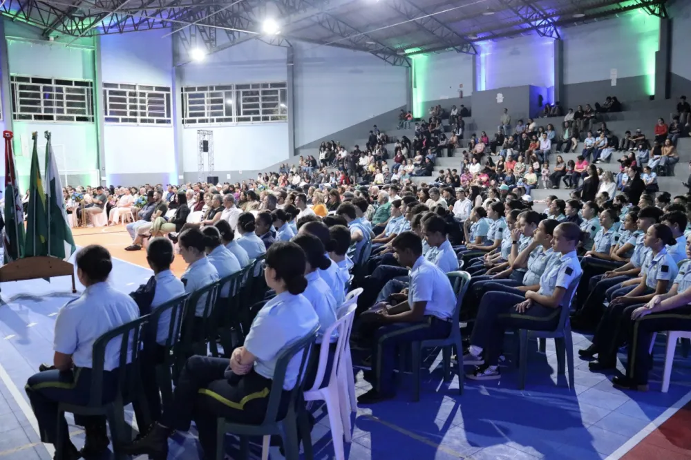 Noite especial marca os 80 anos da Comarca de Piraí do Sul e do Colégio Estadual Cívico-Militar Professor Leandro Manoel da Costa