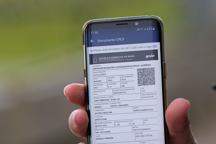 Como a medida, os dados sobre a propriedade e sobre o licenciamento do veículo ficarão reunidos no Certificado de Registro e Licenciamento de Veículo em meio digital (CRLV-e).