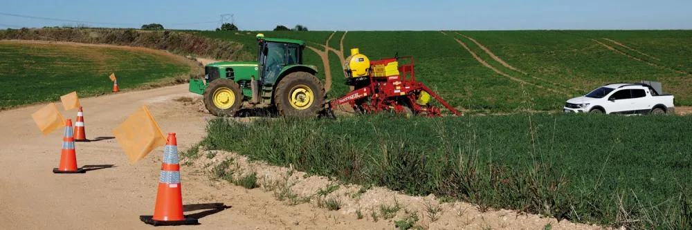 Sistema FAEP lança curso inédito no Brasil sobre escoltas de máquinas agrícolas