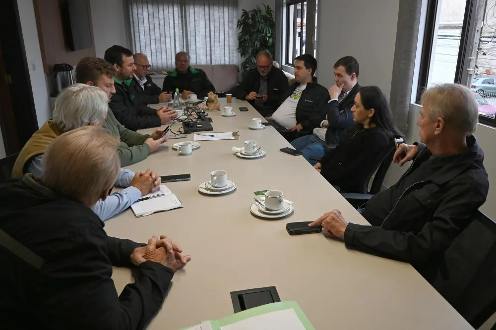 Sucessão familiar fortalece produção de queijos e abre novas oportunidades no campo em Castro