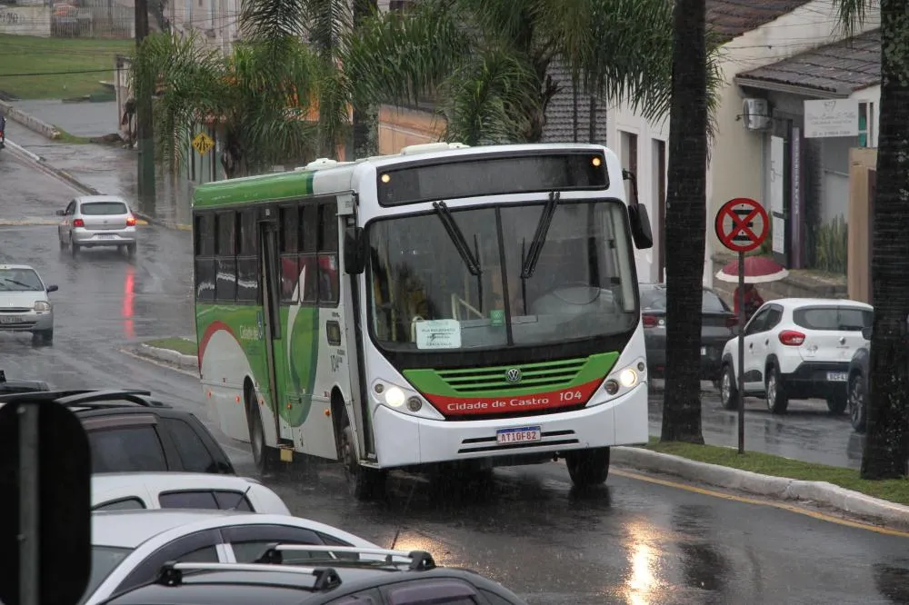 Transporte coletivo será gratuito na cidade e na área rural em Castro neste domingo (4)