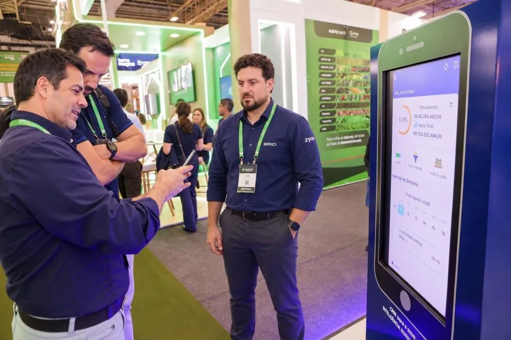 IA no desenvolvimento de plataformas do agro eleva qualidade no relacionamento com produtores