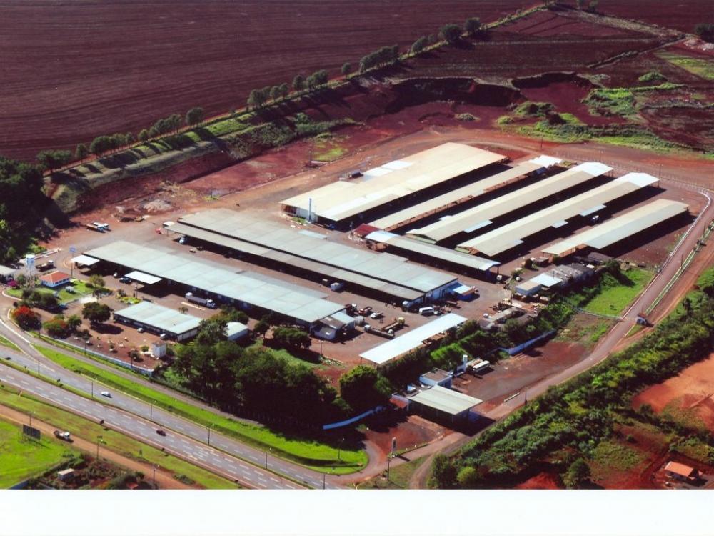 A Ceasa de Londrina abre na segunda-feira, mas estará fechada na terça-feira.