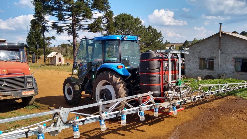 O uso de equipamentos mal calibrados, e muitas vezes com pontas inadequadas, pode gerar grande perda de agroquímicos, com elevação dos custos de aplicação e contaminação do ambiente.