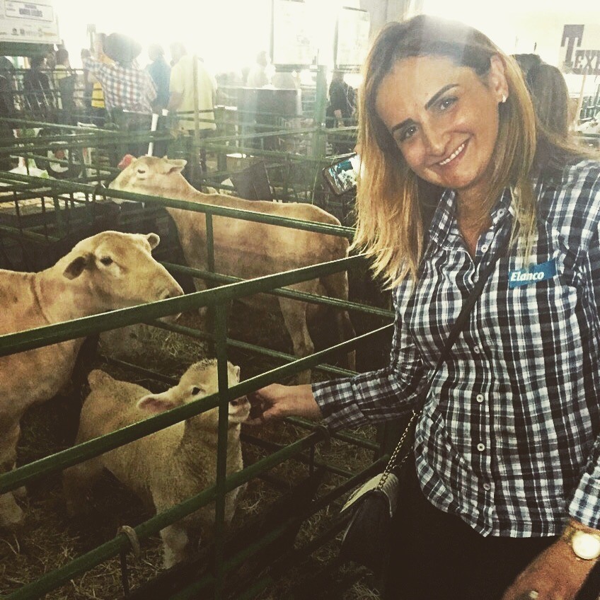  Najara Alves, veterinária há 11 anos e técnica comercial na Elanco Saúde Anima