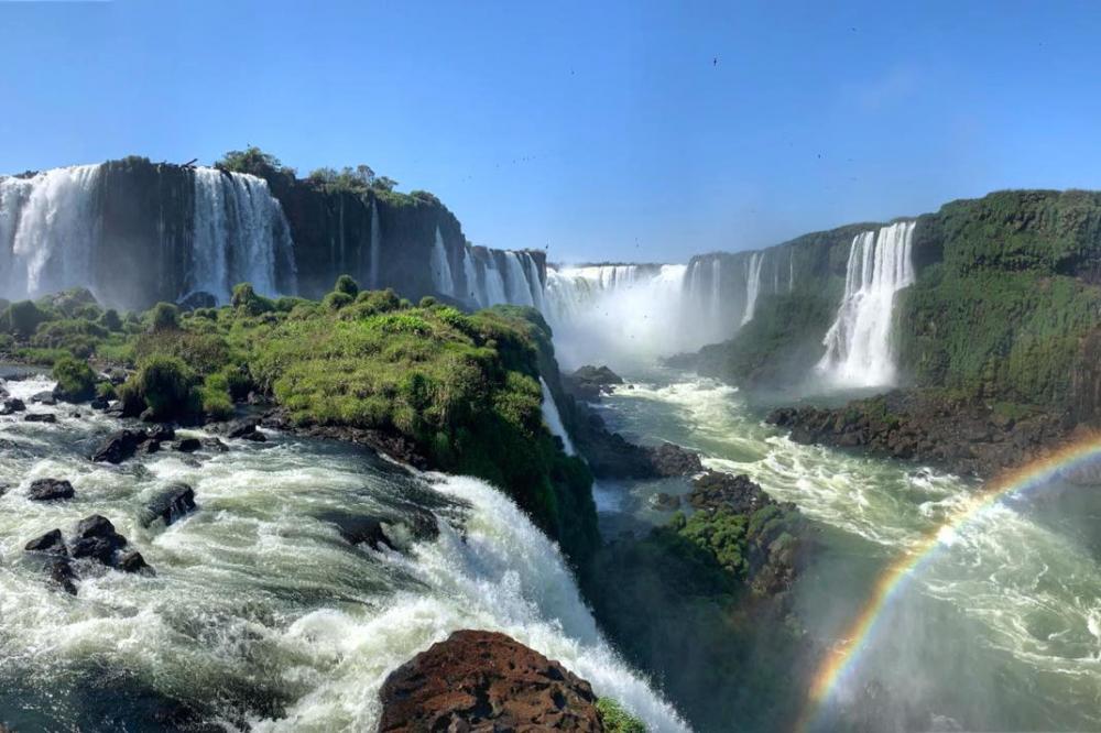 O conceito de turismo ecológico é definido pelo Ministério do Meio Ambiente como o segmento da atividade turística que utiliza, de forma sustentável, o patrimônio natural e cultural, incentiva sua conservação e busca a formação de uma consciência ambienta
