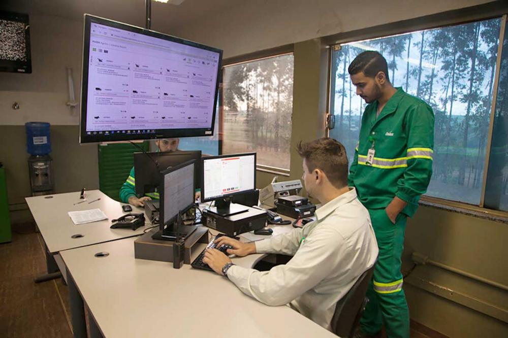 Realizar essa gestão operacional pode ser um grande desafio - seja para as indústrias agrícolas e florestais, seja para o próprio produtor rural. 
