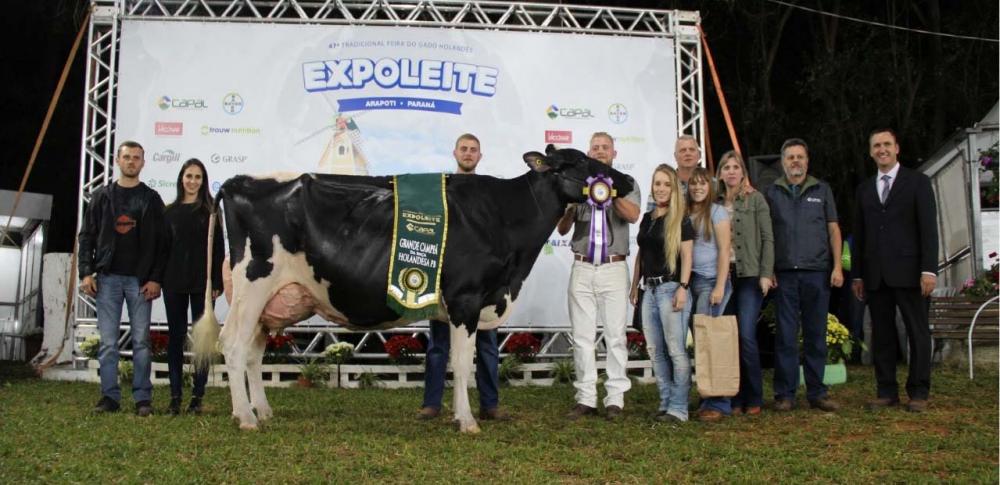 A Expoleite, uma das mais tradicionais feiras de pecuária leiteira do Brasil, iria para a 48ª edição.