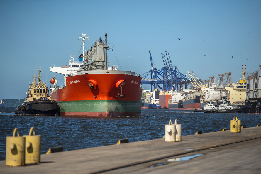 O Porto de Paranaguá completa 86 anos nesta quarta-feira, dia 17 de março, e aposta em inovação para se tornar hub logístico da América Latina. - Foto: Claudio Neves/Portos do Paraná