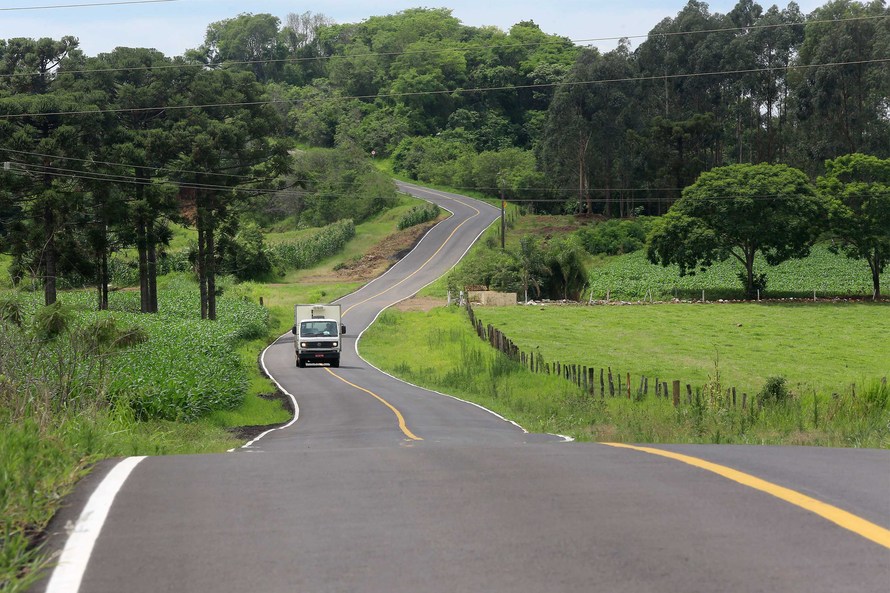 O mapa interativo traz todas as rodovias identificadas pela denominação oficial, bem como pelos códigos utilizados no Sistema Rodoviário Estadual (SRE), documento oficial que organiza a malha rodoviária paranaense.Foto: Jaelson Lucas/Arquivo AEN