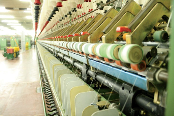  Com a ampliação, a capacidade de produção deve alcançar 800 toneladas mensais, dividindo-se em 460 toneladas de fios Open End e 340 toneladas de fios convencionais.