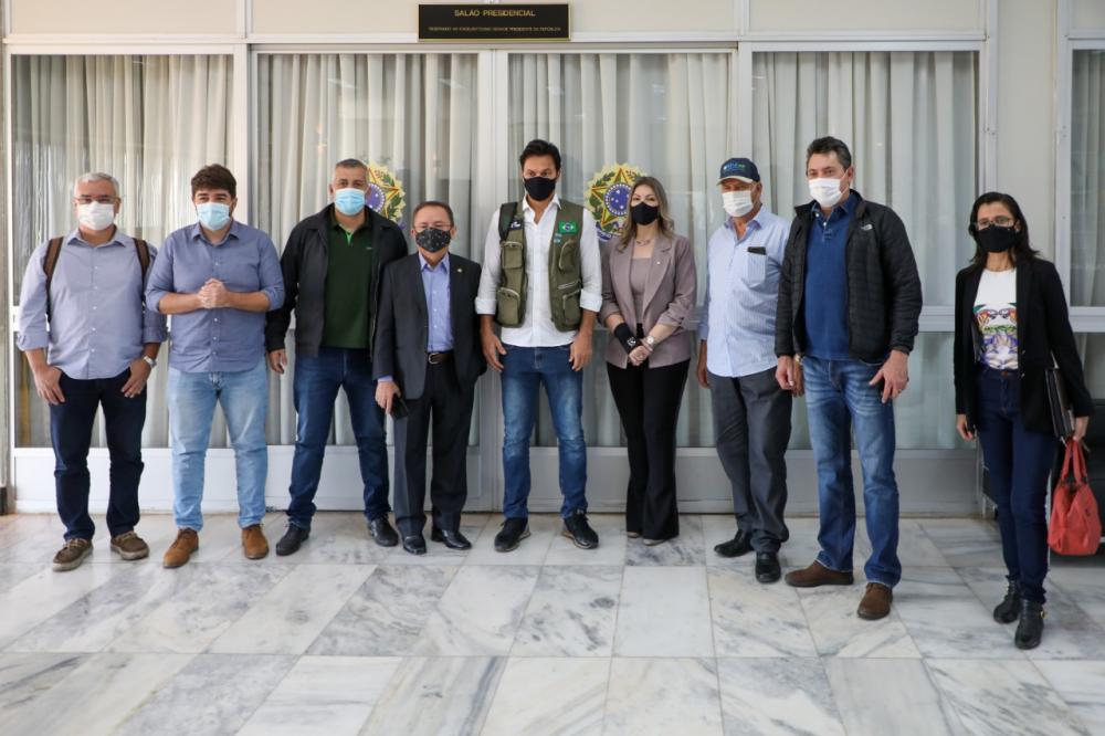 As demonstrações foram feitas pela operadora TIM em parceria com a Associação Mato-grossense de Produtores de Algodão e apoio do 'ConectarAGRO', associação de empresas de tecnologia (com a participação da Nokia, New Holland e CASEiH) voltada para inovaçõe