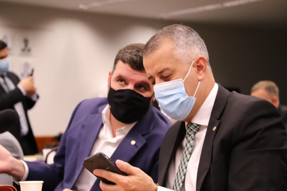 Deputado Pedro Lupion e o autor do projeto, deputado Evair de Melo. Foto Divulgação