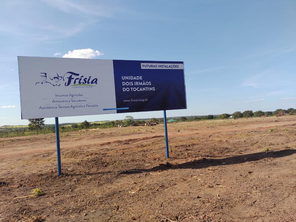 O entreposto localizado em Dois Irmãos do Tocantins está distante a cerca de 150 km da primeira unidade da Frísia no Estado, presente em Paraíso do Tocantins. 