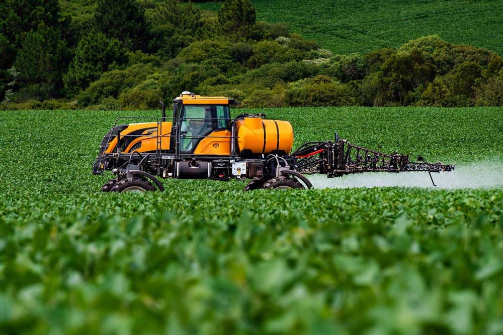 Novo pulverizador BS2225H. Tecnologia de ponta para pequenas e médias propriedades