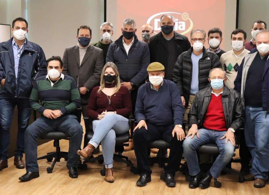 Esta é a etapa Rio Grande do Sul, do conjunto de visitas que os deputados estão realizando com o propósito de buscar alternativas e sugestões para diferentes problemas da cadeia produtiva do leite brasileiro.