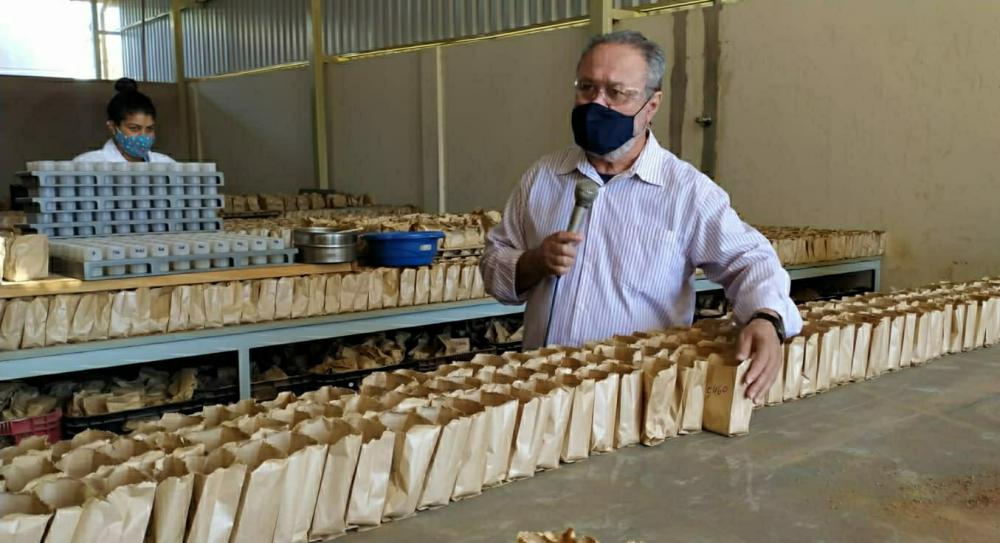 Conexão Rural deste fim de semana apresenta duas matérias sobre análises de solo, folhas, fertilizantes e na área de meio ambiente