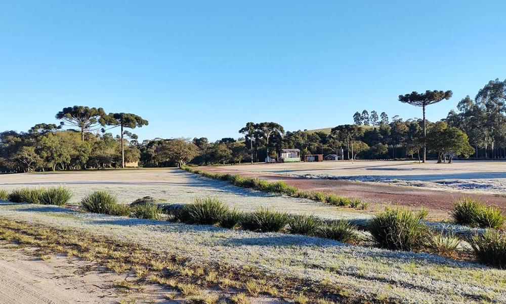 O frio mais rigoroso será entre os dias 28 e 30 de julho, especialmente nas regiões Sudoeste, Sul, Central e Campos Gerais. Foto Toninho Anhaia - Caminho das Padroeiras Santuário Diocesano de Nossa Senhora das Brotas.