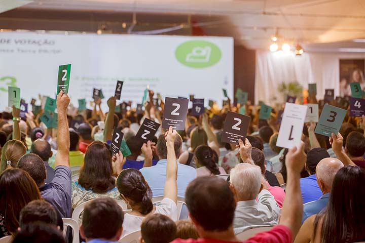 Em 2019, mais de 220 mil pessoas participaram das reuniões de prestação de contas nos estados do Paraná, São Paulo e Rio de Janeiro
