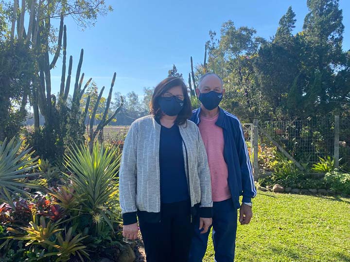 Clério José Kist, terceira geração de uma família de fumicultores, planta com a esposa Claudete Kist cerca de 160 mil pés de tabaco por ano, em sua propriedade localizada em Venâncio Aires, no Rio Grande do Sul.