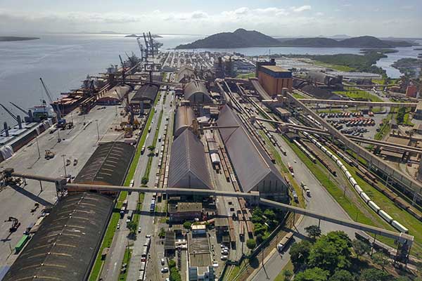 Os futuros arrendamentos serão controlados pela empresa pública Portos do Paraná, que é a única do País a ter essa possibilidade.