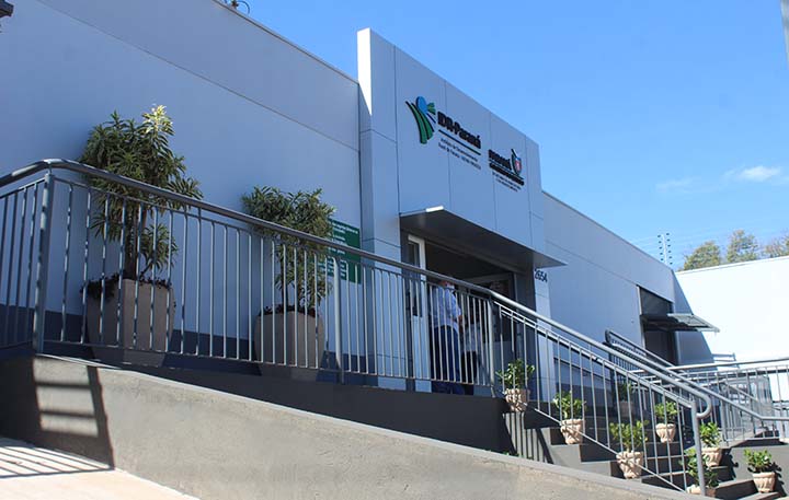 A obra possui 455,35m², com sala de reuniões, estacionamento, recepção e salas para atendimento aos agricultores. O valor investido pelo Estado para as melhorias soma R$ 500 mil .