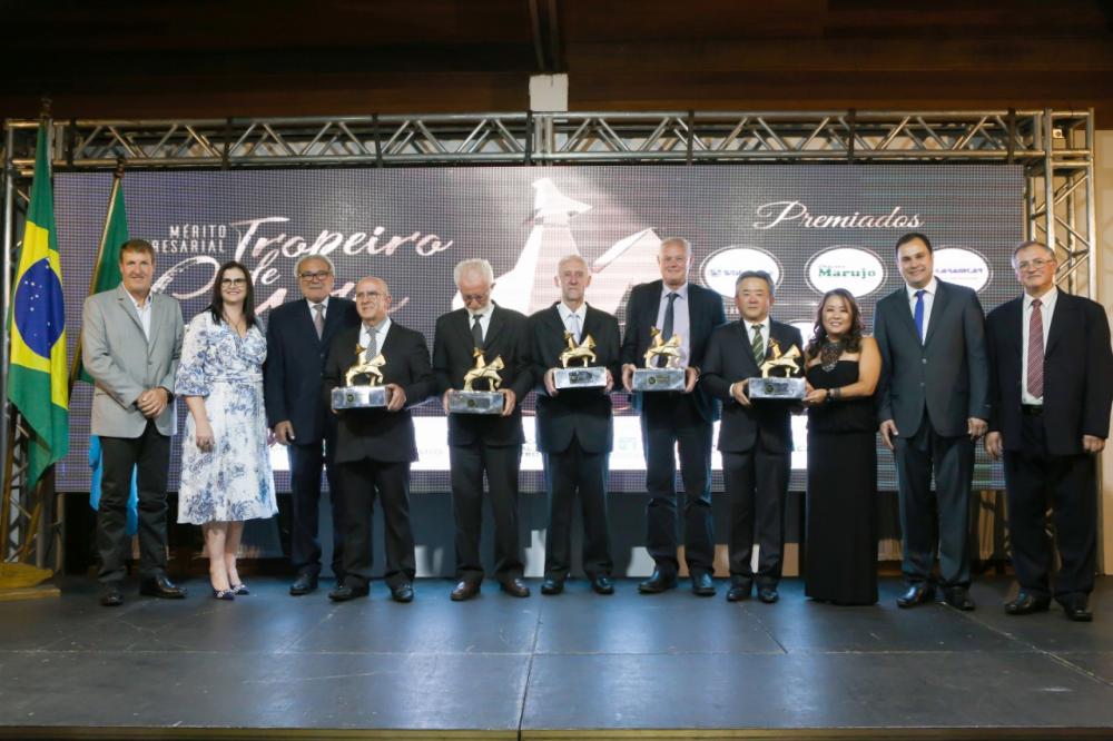 O Prêmio Tropeiro de Ouro foi entregue em um belíssima cerimônia  realizada no Memorial da Imigração Holandesa (Moinho da Castrolanda). Fotos Nilson Filho.