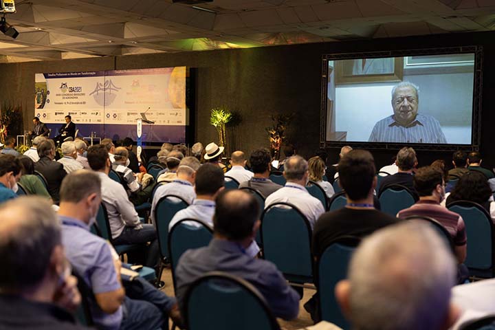 Responsável pelo impulsionamento do agronegócio brasileiro a partir dos anos 1970, Paolinelli foi um dos criadores da Embrapa, pela revolução tecnológica agrícola, incentivador da criação de escolas de agronomia em todo o País e dos serviços de extensão r