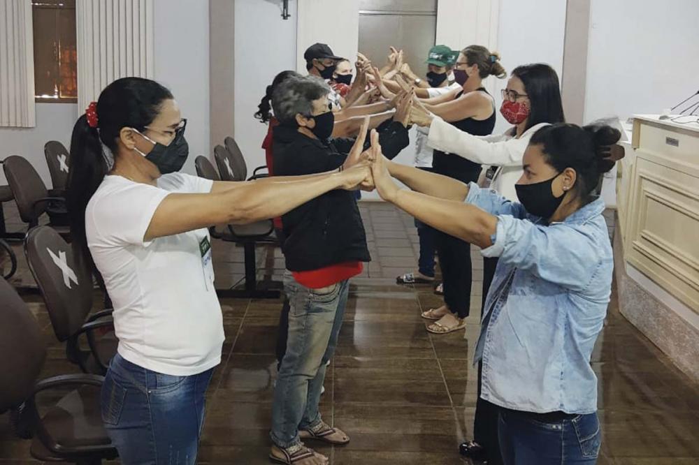 A primeira ação desta parceria foi na área de promoção social e aconteceu na região Oeste do Estado ao longo de 2021. Foram realizadas sete turmas do curso “Família e qualidade de vida” nos municípios de Campo Bonito, Catanduvas, Diamante do Oeste, Lindoe