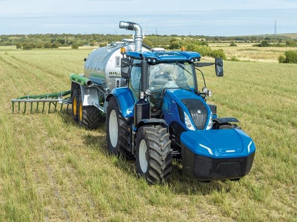 Entre as tecnologias desenvolvidas recentemente estão o trator movido a biometano – que deve ser importado para o Brasil a partir do ano que vem –, e os novos tratores T8 e T9 PLM Intelligence, ambos 100% conectados.