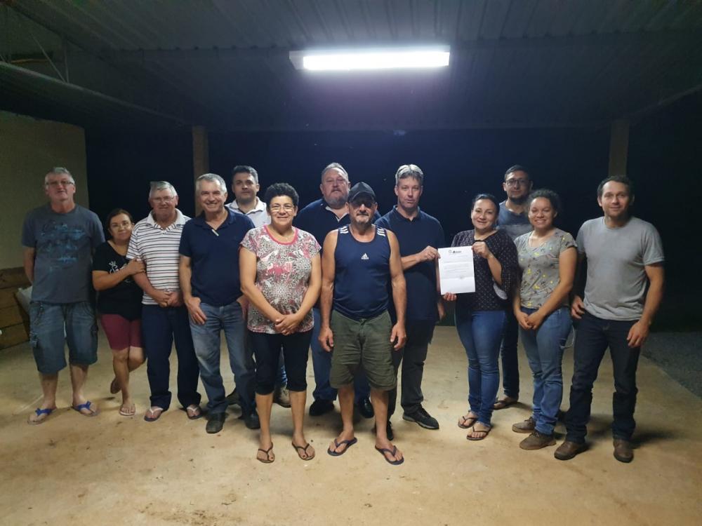 Localizada no interior de Castro, a comunidade dos Agostinhos até então era atendida pela rede bifásica.