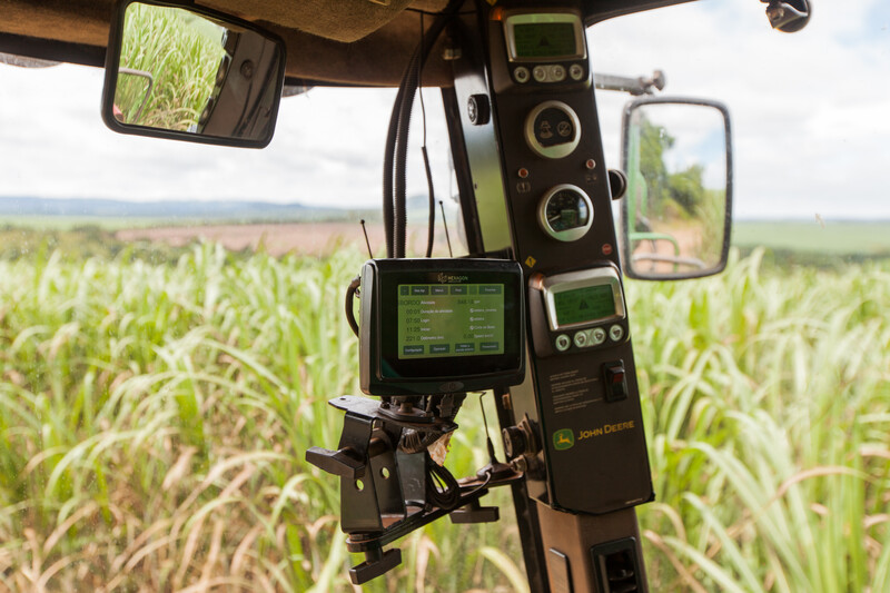 HxGN AgrOn Ti5 é um produto entry-level, indicado especialmente para pequenas e médias operações.