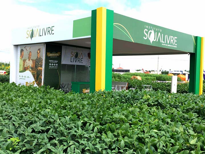 O Dinetec ocorre de 12 a 14 de janeiro e reúne mais de 80 expositores. O Instituto Soja Livre terá um estande onde mostrará seu trabalho aos visitantes e o campo experimental com as variedades.
