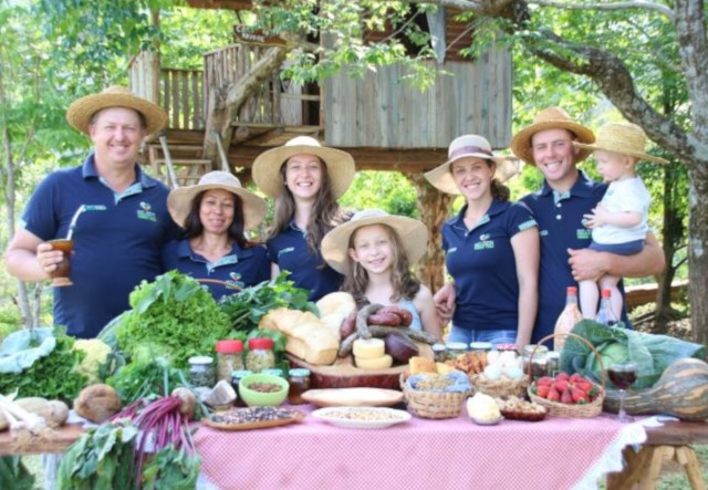Família Pagliari trabalha junto na Produtos Gosto Familiar