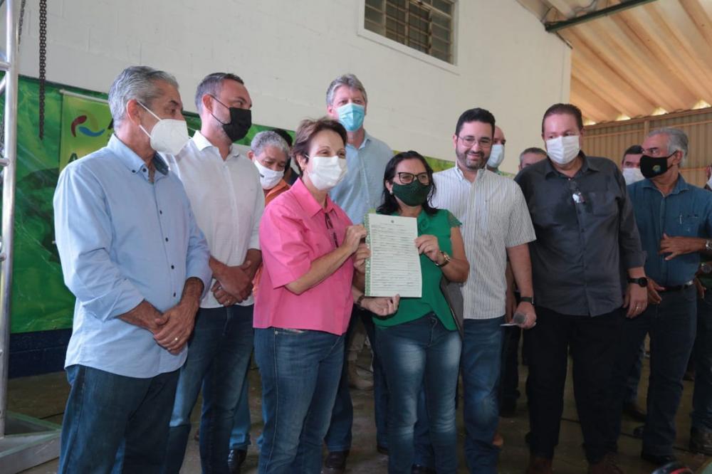A emissão dos primeiros títulos de domínio é resultado do mutirão de serviços realizado pelo Incra para atender 2.818 famílias do Itamarati I e II. Os trabalhos começaram dia 31 de janeiro e seguem até 19 de fevereiro.