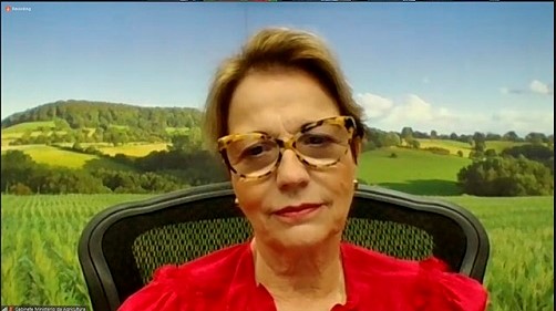 A reunião com a ministra Tereza Cristina foi para tratar dos problemas climáticos no Centro-Sul do Brasil e das prioridades para o setor produtivo brasileiro.