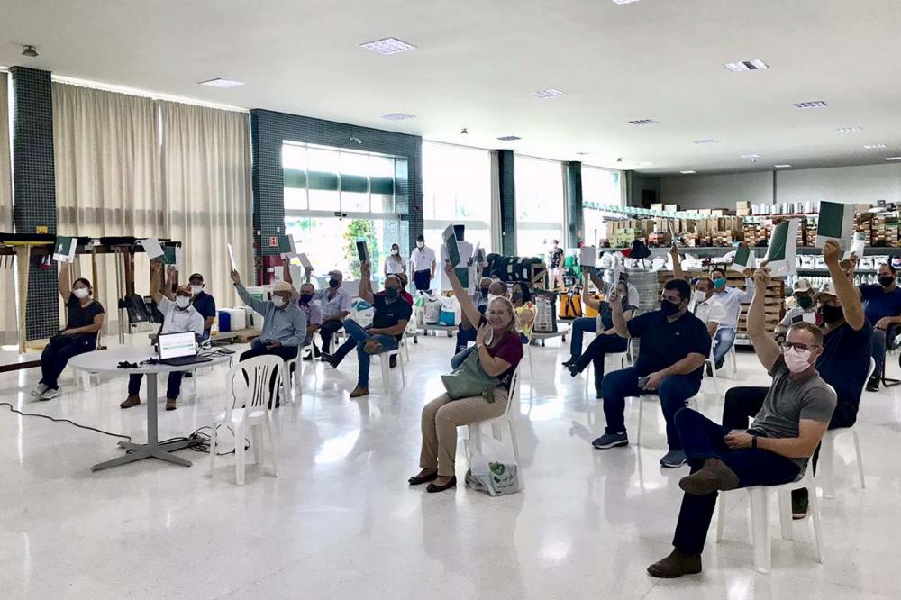 Também esteve na pauta das pré-assembleias a convocação de todos os cooperados para participarem da Assembleia Geral Ordinária (AGO), que será realizada na matriz de Arapoti, no dia 19 de fevereiro, às 10h.