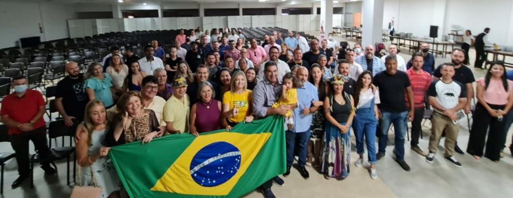 Aline Sleutjes está no primeiro mandato de Deputada Federal e já encaminhou mais de 173 milhões em recursos ao Paraná e esse trabalho está sendo reconhecido. A parlamentar também é vice-líder do governo no Congresso. 
