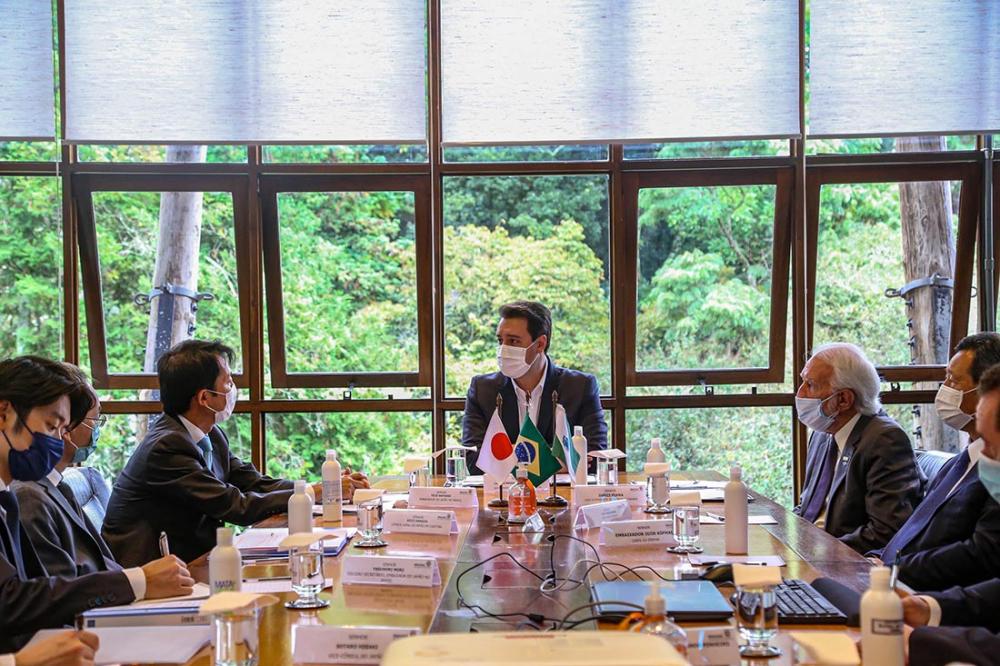 Governador Carlos Massa Ratinho Junior recebe embaixador do Japão no Brasil Teiji Hayashi e Cônsul Geral Keiji Hamada Foto: Gilson Abreu/AEN