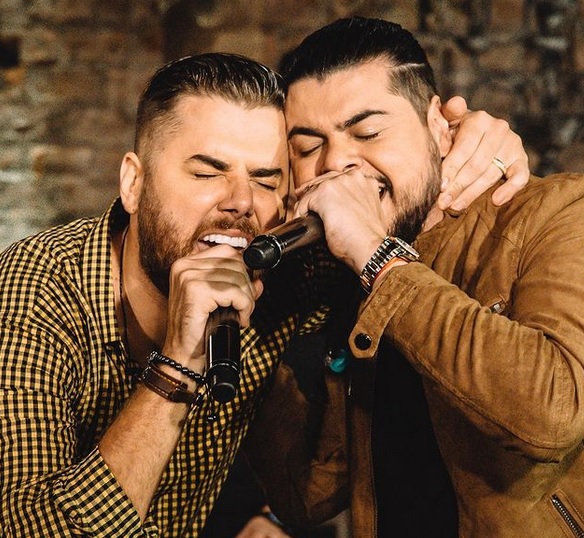 A dupla Zé Neto & Cristiano é a grande atração que reinaugura a arena de shows da ExpoLondrina.A expectativa do público é grande e os ingressos para o show estão lotados. 