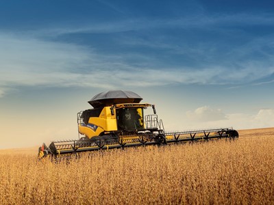Entre os destaques do estande da marca estão a nova CR Intellisense™, o Espaço de Agricultura Digital e o primeiro trator do mundo movido a biometano, além de um portfólio completo de produtos e serviços.
