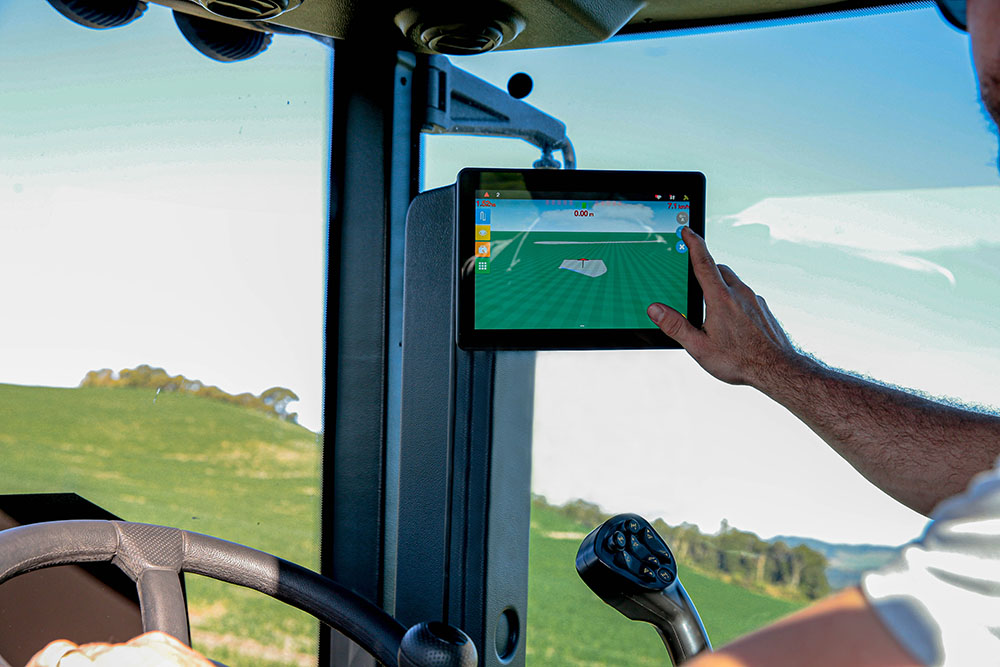 A divisão de Agricultura da Hexagon, com sede e fábrica em Florianópolis (SC), fornece tecnologias que convertem dados em informações inteligentes para melhorar as operações agrícolas e florestais e aumentar os lucros por meio de planejamento otimizado, e