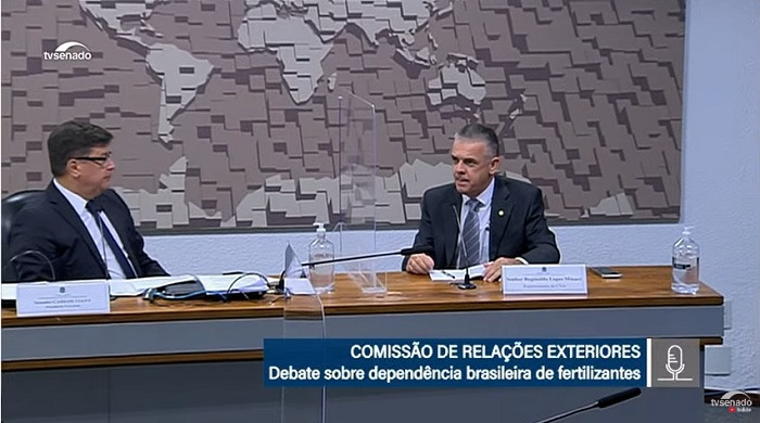 O Brasil é muito dependente da importação de fertilizantes. Apenas em 2021, o País comprou 42 milhões de toneladas. Rússia, China e Canadá responderam por quase 50% do total.