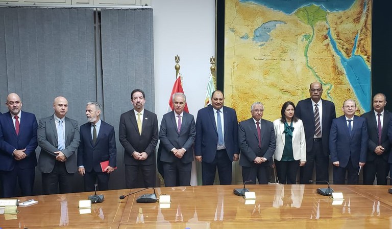 Nessa mesma reunião, a Embrapa assinou um Memorando de Entendimentos com a Agriculture Research Center (ARC) do Egito para intercâmbio de tecnologias em genética, sanidade, irrigação, mudanças climáticas e biotecnologia. 
