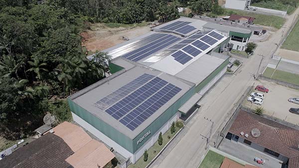 Projeto de 648 módulos instalado pela Quantum em Guabiruba (SC) | Divulgação
