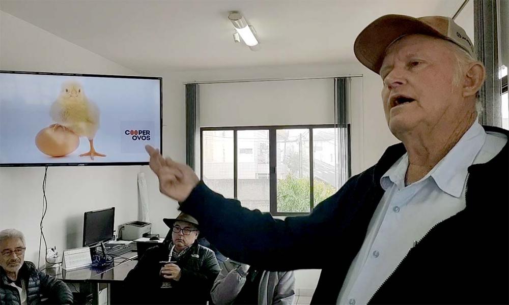 Cooperovos em Castro no Paraná, produzirá cerca de 49 milhões de ovos férteis por anos. Foto Toninho Anhaia